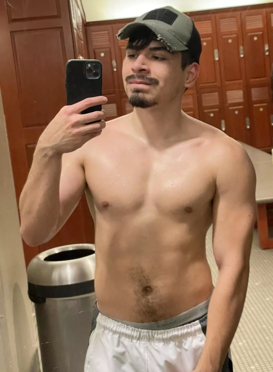 Just did two hours of yoga🇲🇽😎💪🏼