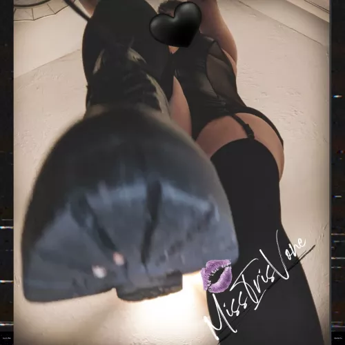 Kiss 💋 the tip of My boot & maaaaybe I'll reward you with a thorough spanking😉