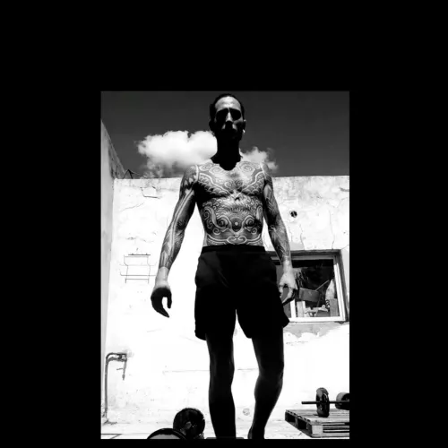 Kneel before your master, now.