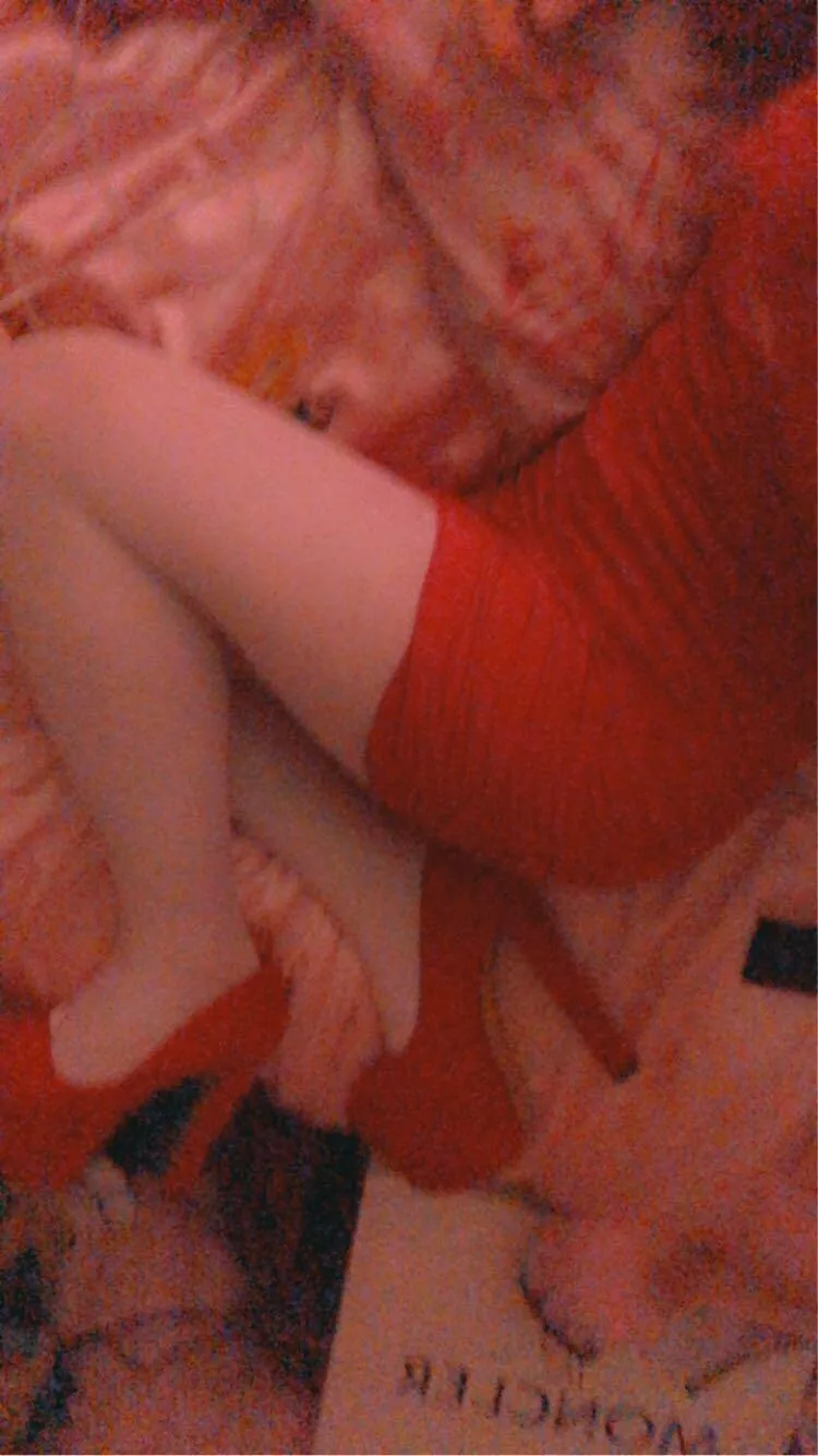 Love white tights😘💋