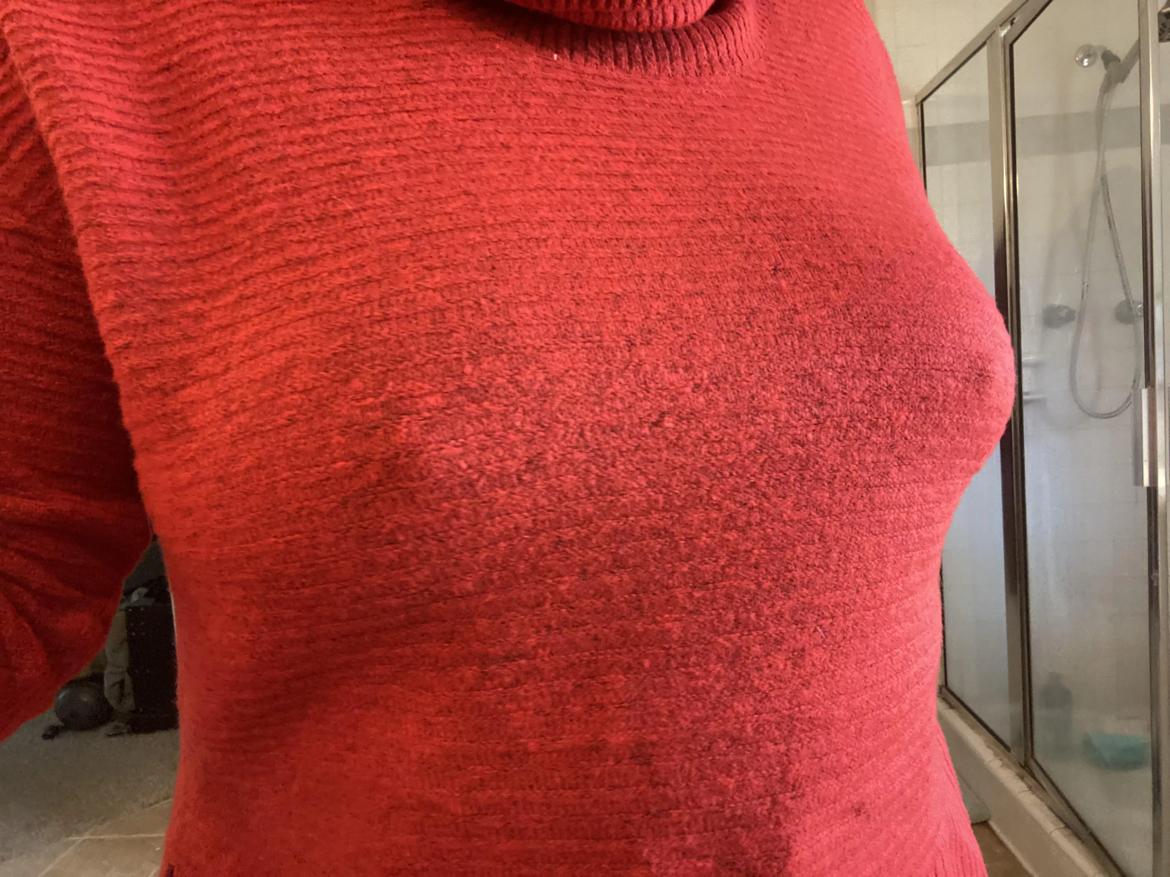 My kitty makes some holiday cheer!