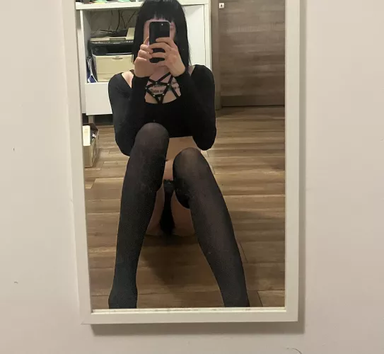 my legs are too long 🙈