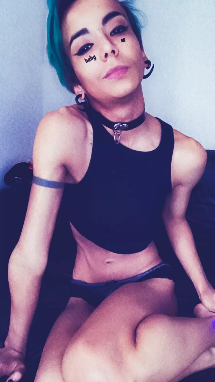 Need attention wanna play~? <3