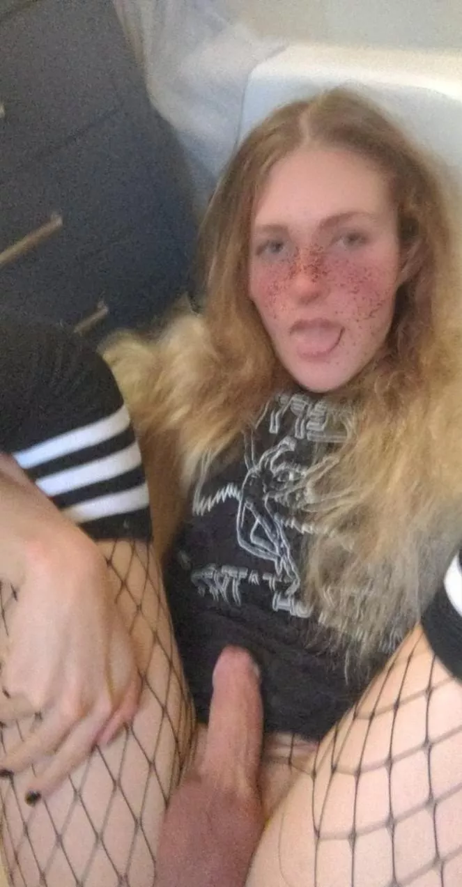 Need someone to try to get me pregnant 👉👈