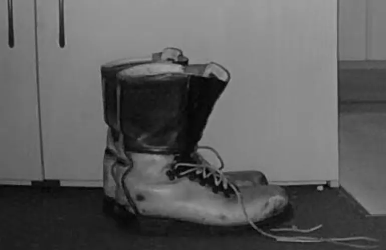 RIDDLE ME THIS boot enthusiasts! My boots are full leather, black, Austrian Army issue. BUT why under night vision dose only the top half appear the color the boots really are?