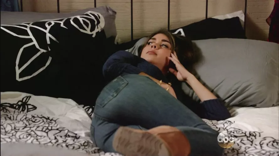 Sarah Hyland in Modern Family