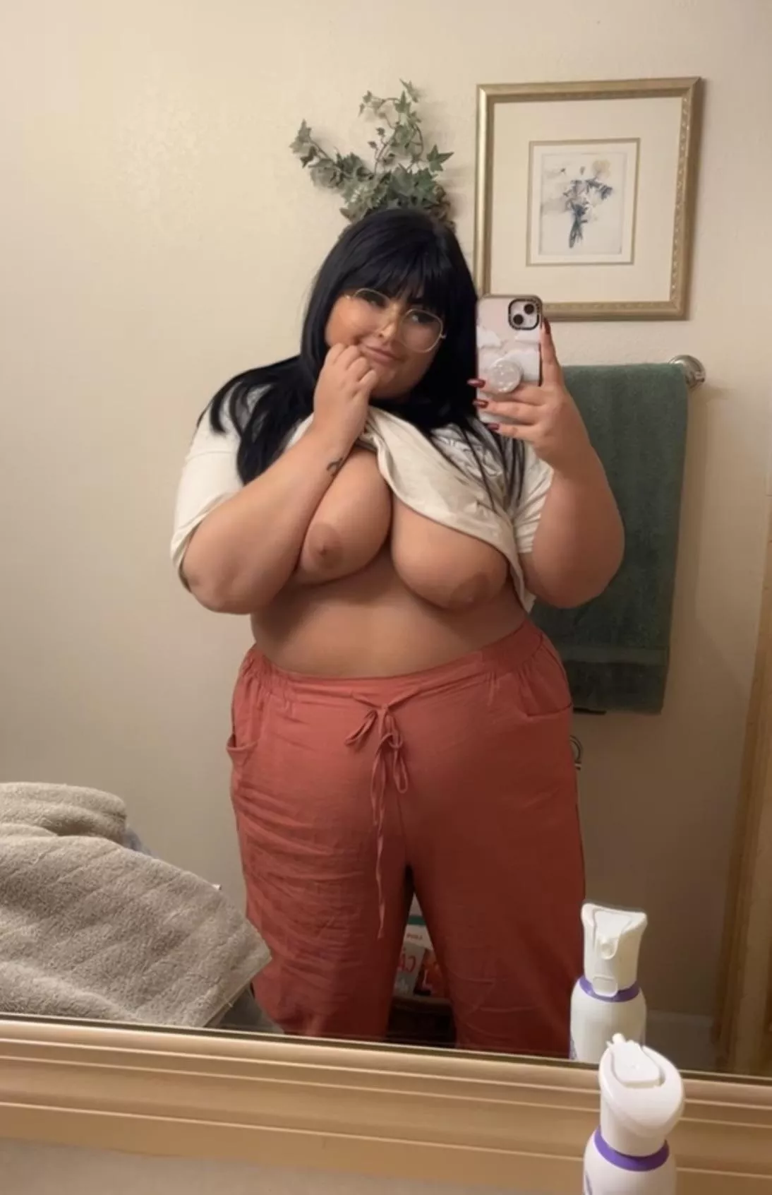 since y’all loved my last post being naughty for you in my grandparents’ bathroom 😛