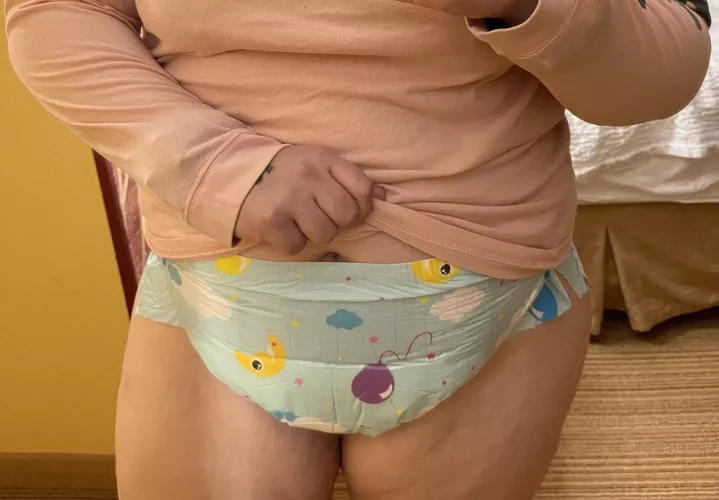 Stuck in a hotel…..doesn’t mean the diapers don’t come with me 🥰. Wishing I could cuddle up against daddy instead.