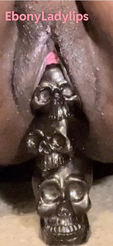 They say my pussy snatches souls