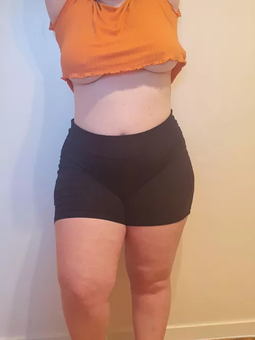 this is underboob right? x