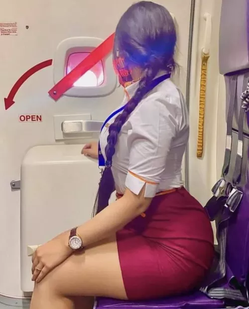 Tight red skirt 🇪🇸