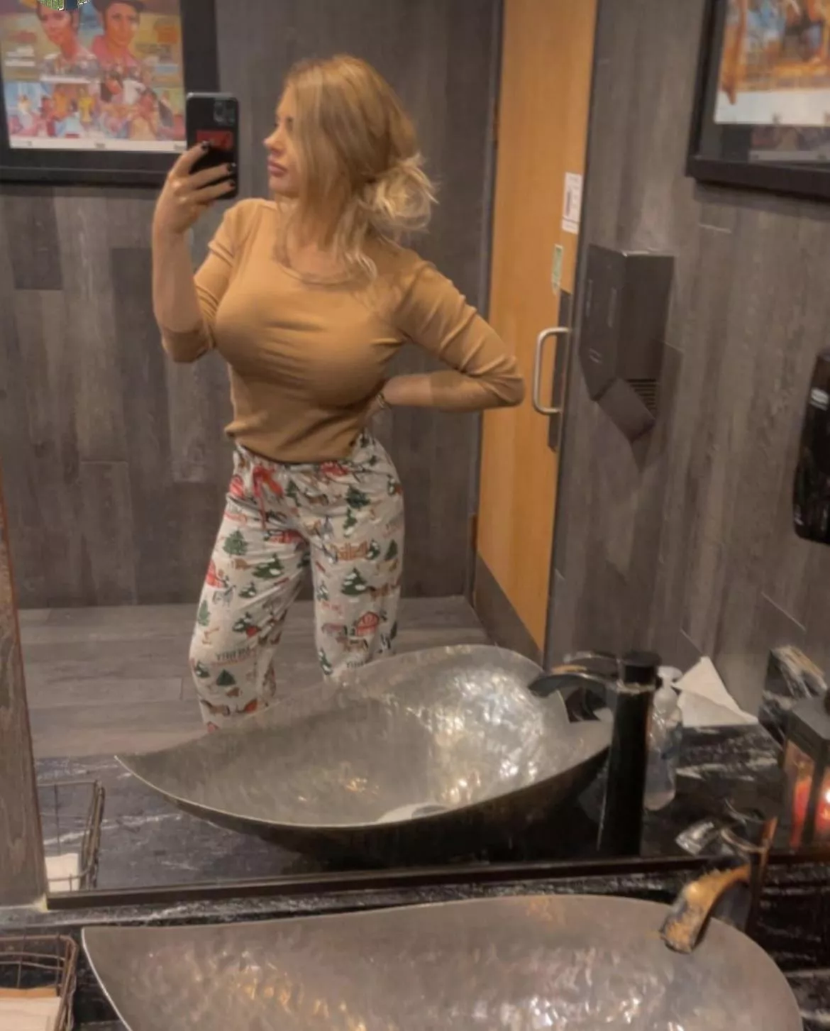 Tight shirts change the world