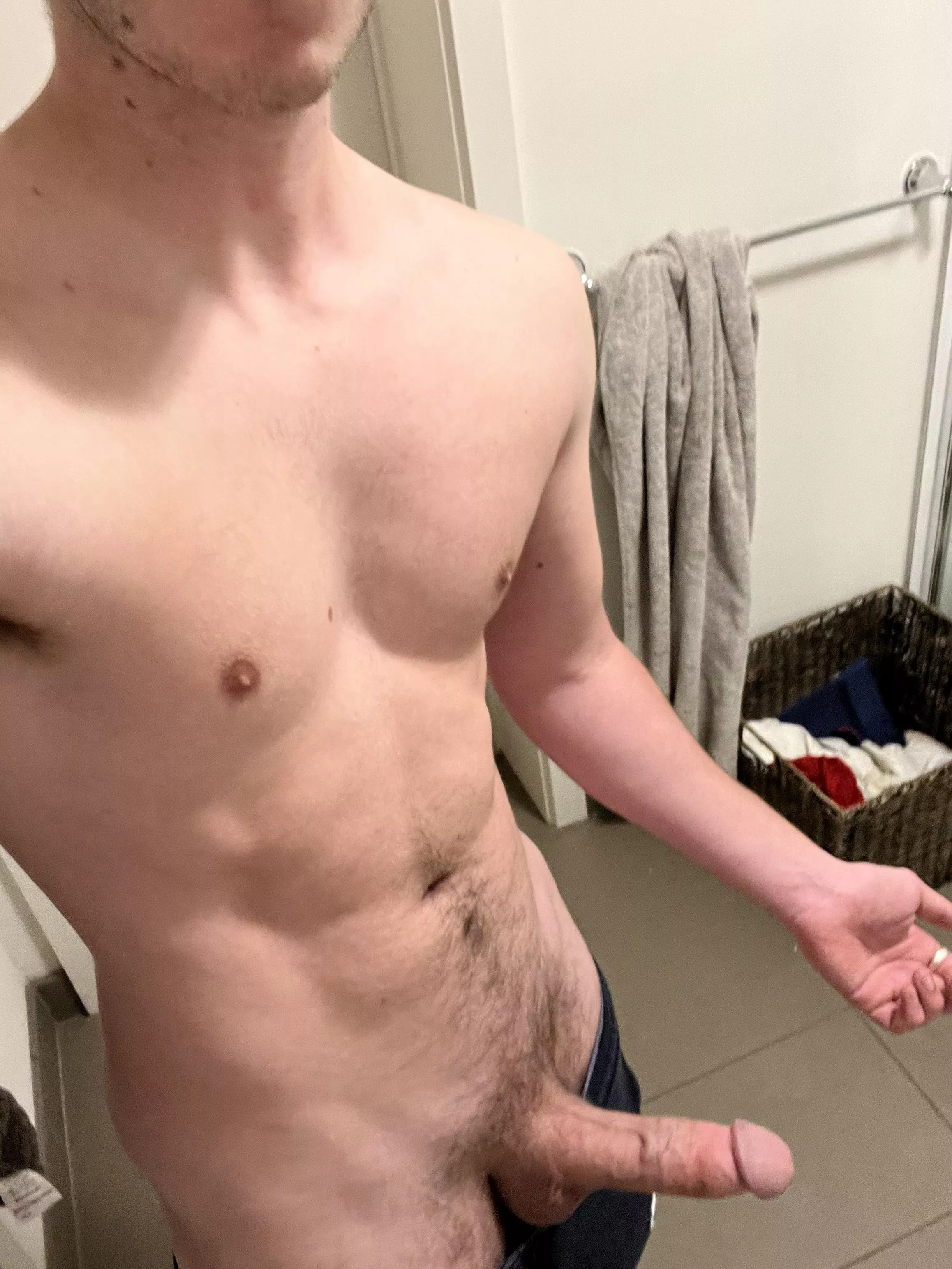 ✋ up if you’d suck it