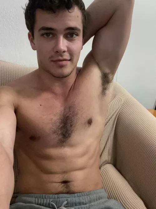 Wanna lick my pit for me