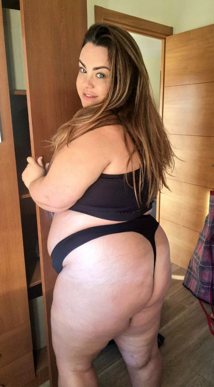 what should i wear on my fat butt?