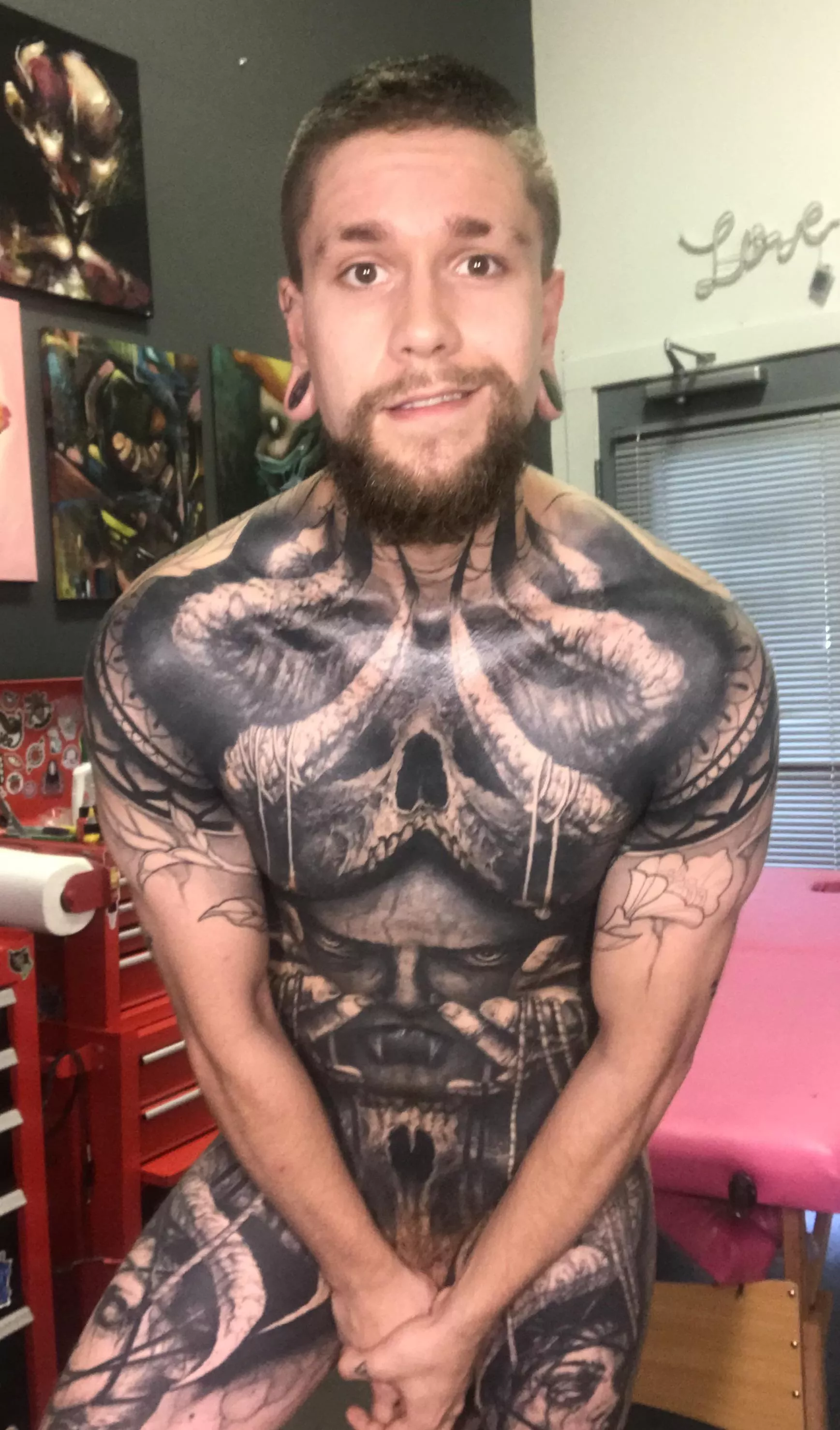 Who gonna tie me to my table? 💜😈💜