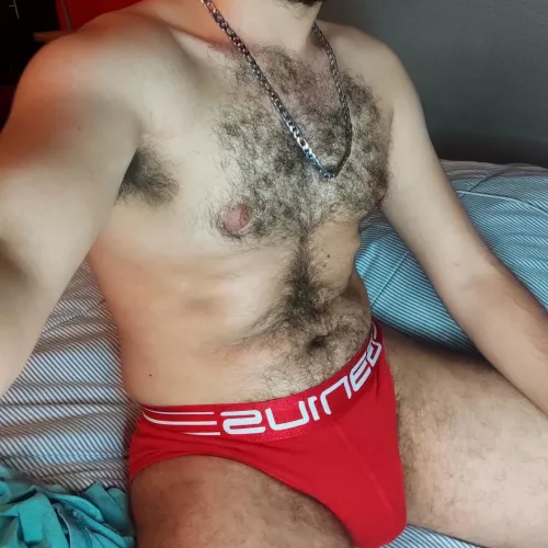 who wanna lick this hairy bearded?