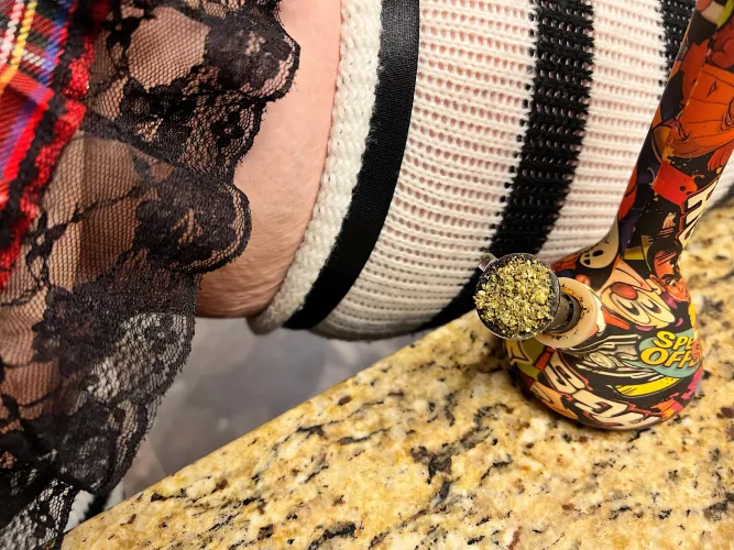 Who wants to join me and my daddy for some token & stroken?