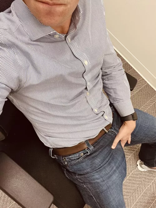 Wishing I could take these jeans off at work [35]