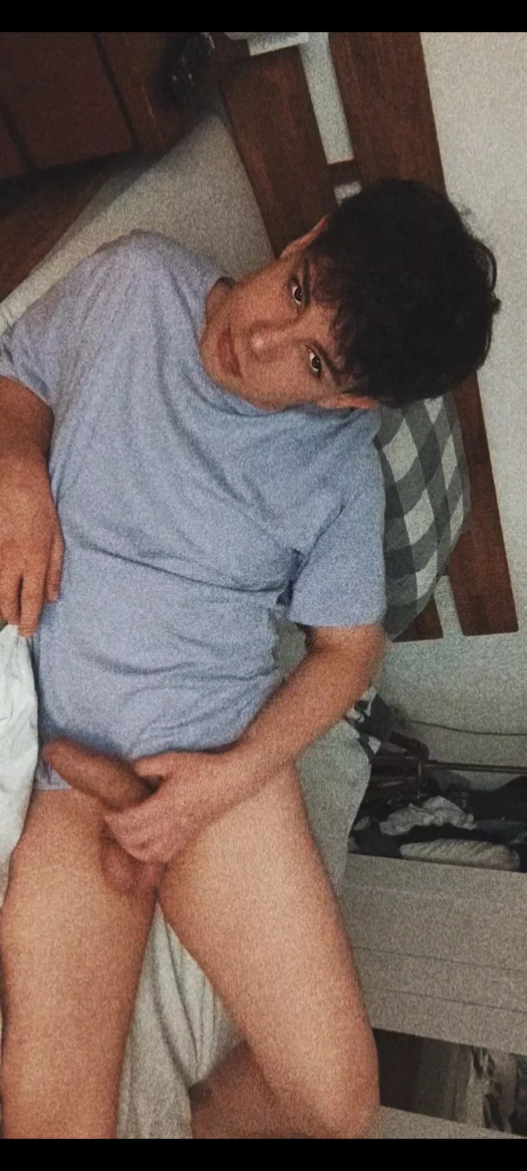 [18] come and check out the full video 🥵