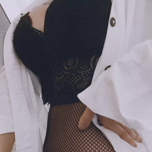 A more elegant theme for a change. What do you think? 😉