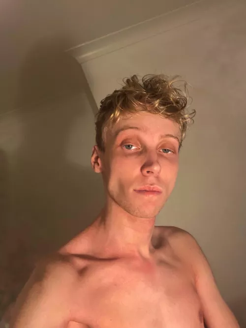 Anyone ever wanted to sit on the two fingers in Elden ring… just me… ok