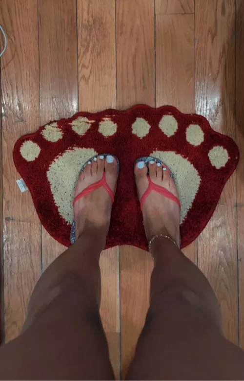Are my feet cute