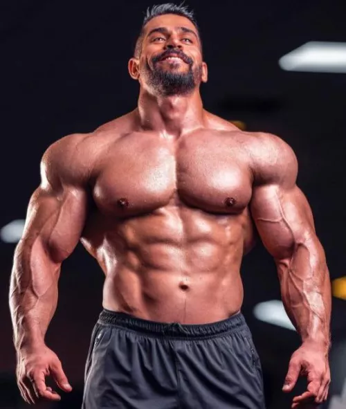 “Babak Arzeshmand” …