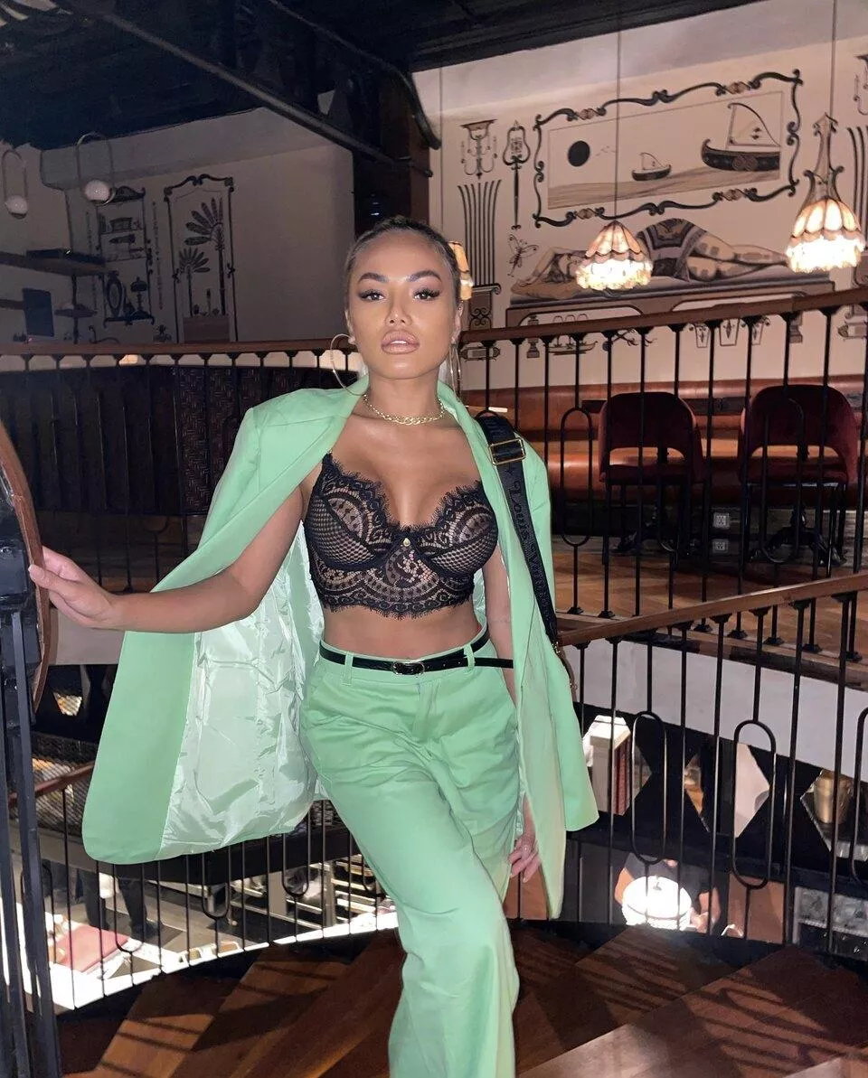 Baby, let’s talk 😍