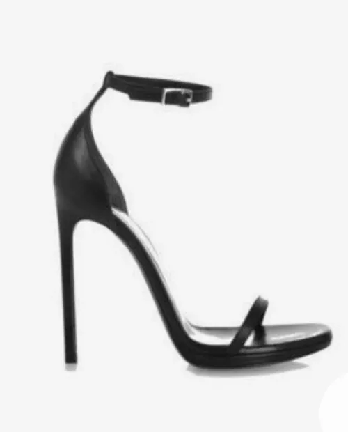 Can anyone help identify these beauties!? Would love to own a pair!