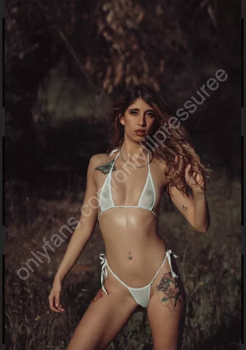 Can I be your bad girl tonight?😈