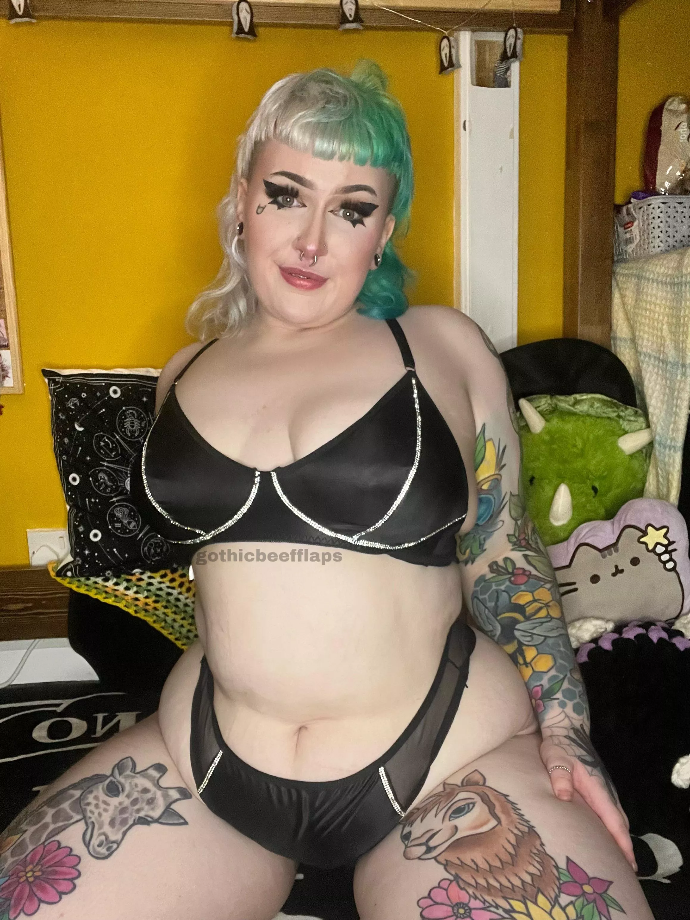 can i sit on your lap while we make out?