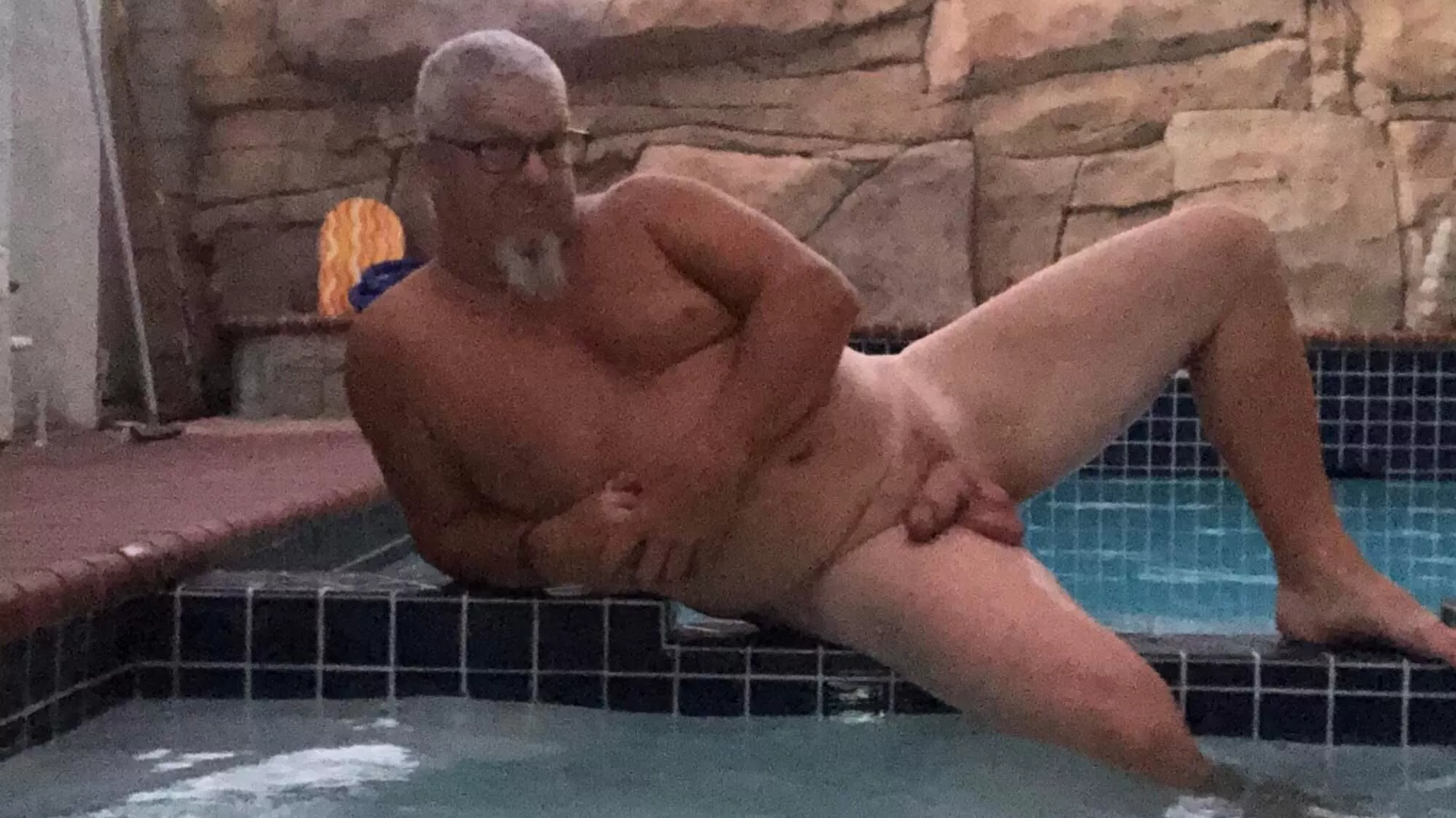 Chilly Out but Water is Hott