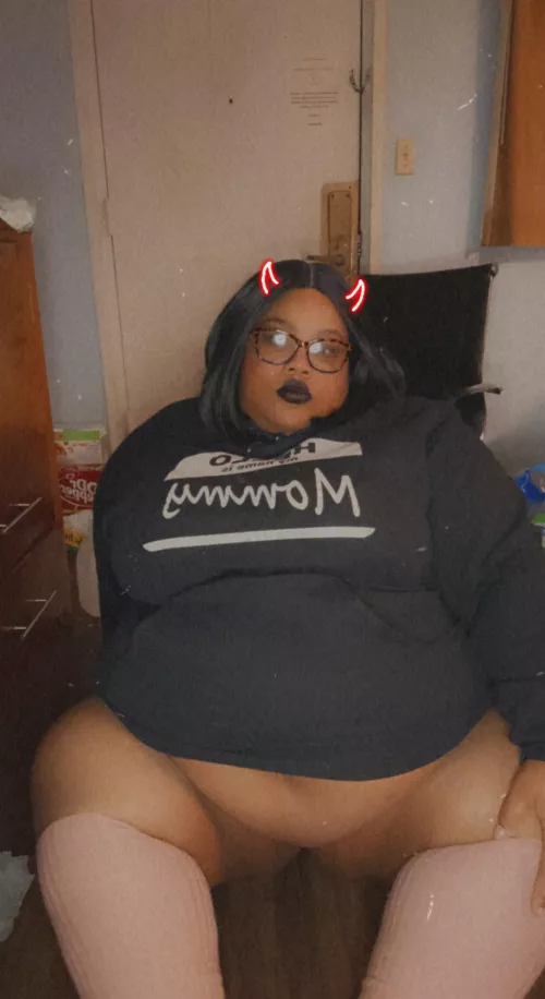 Come fuck me on the floor