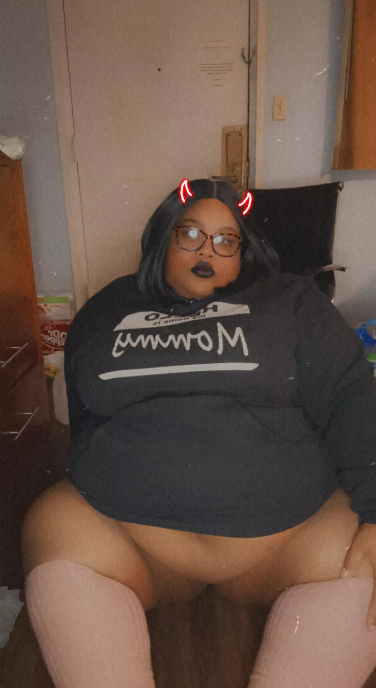 Come fuck me on the floor