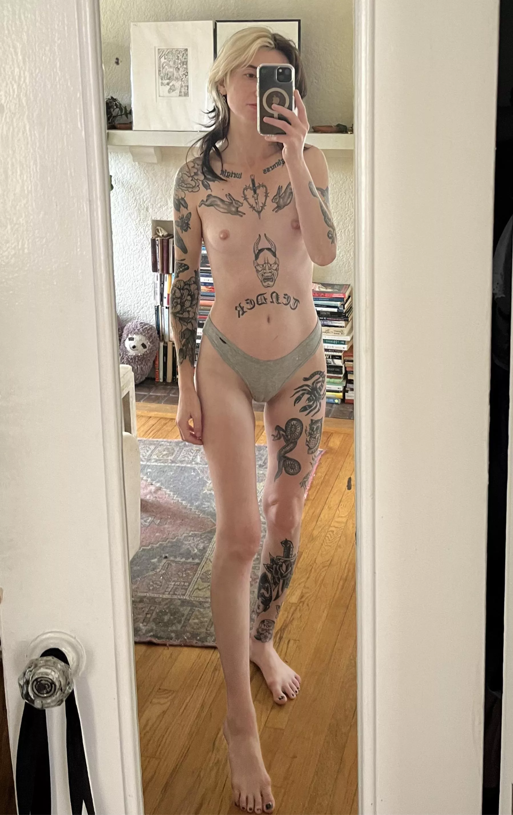 Do skinny emo girls deserve love too? ☺️