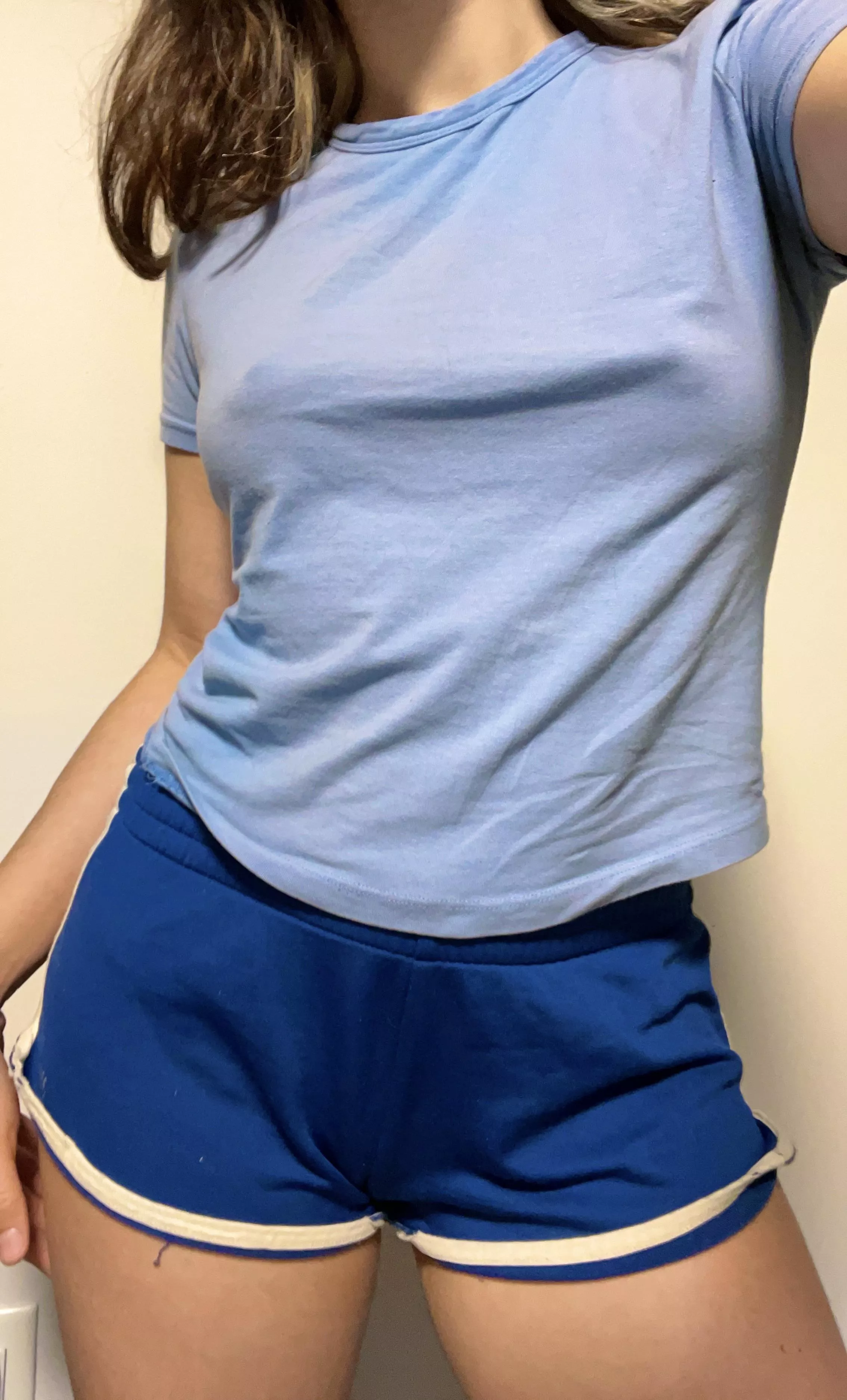 [F] Bet you can’t guess my height!