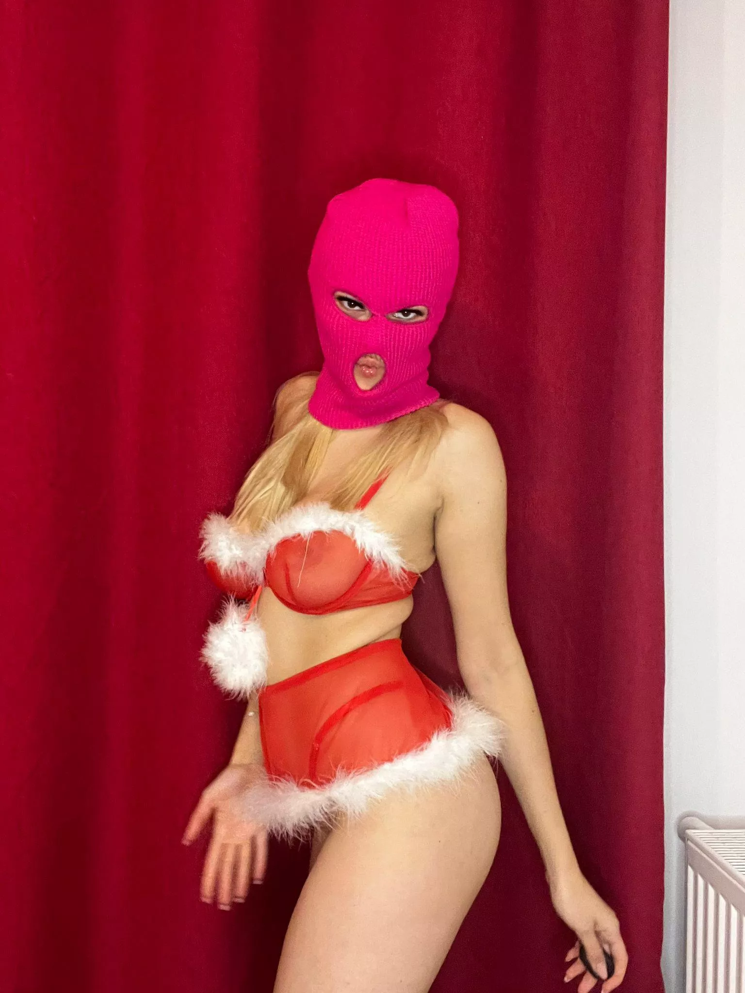 [f] Can you guess my height?