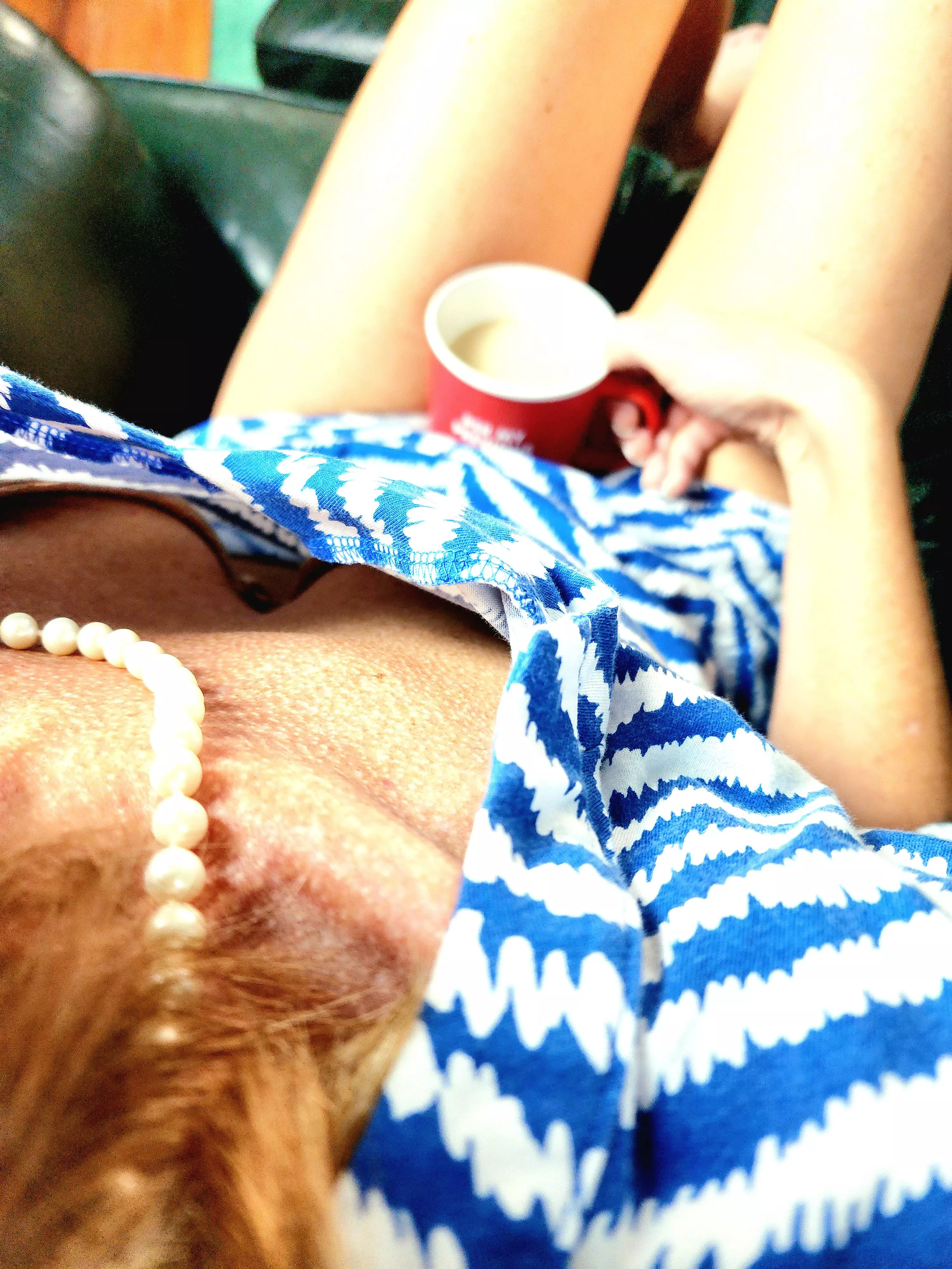 Guys love to chat with me at the coffee shop.