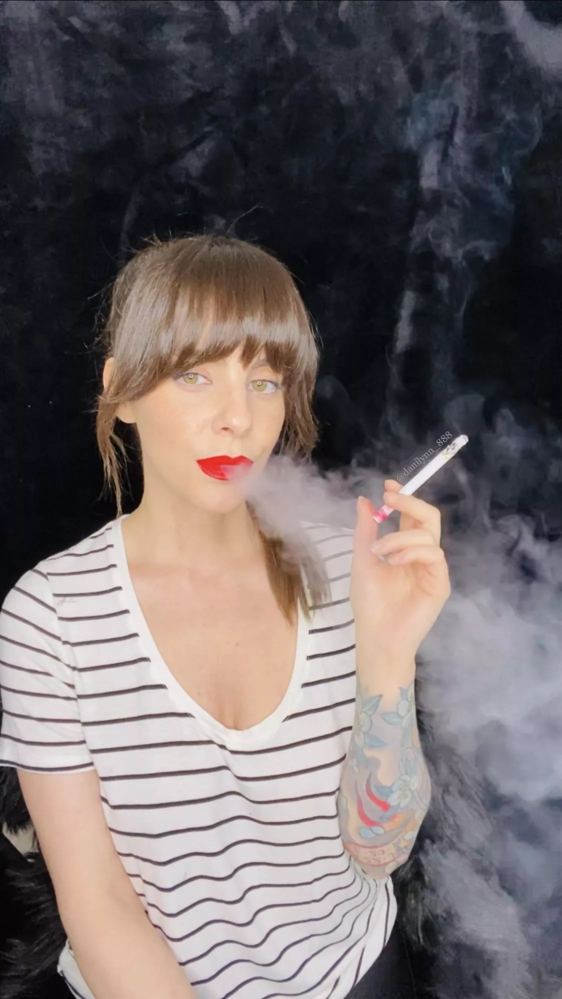 Happy Wednesday my loves 💋💨💨💨