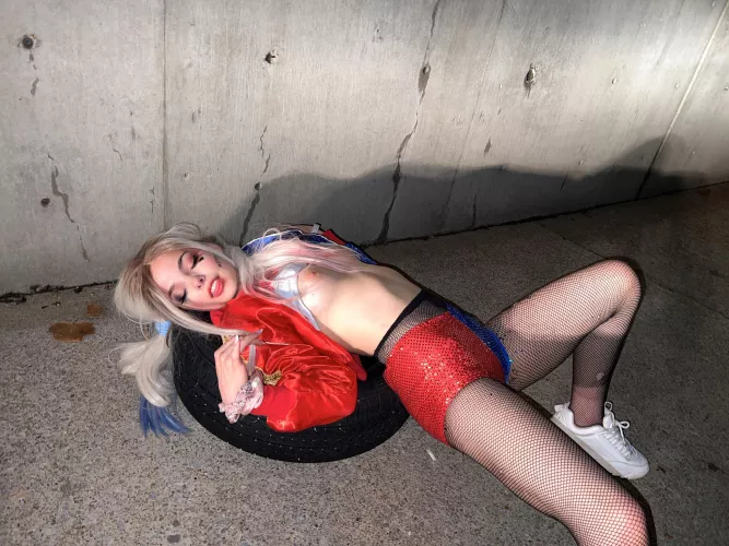 Harley Quinn and ribs ❤️🖤