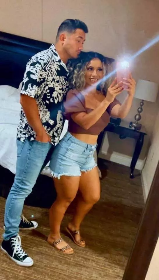 Hispanic couple searching for a bwc. Circumcised only!