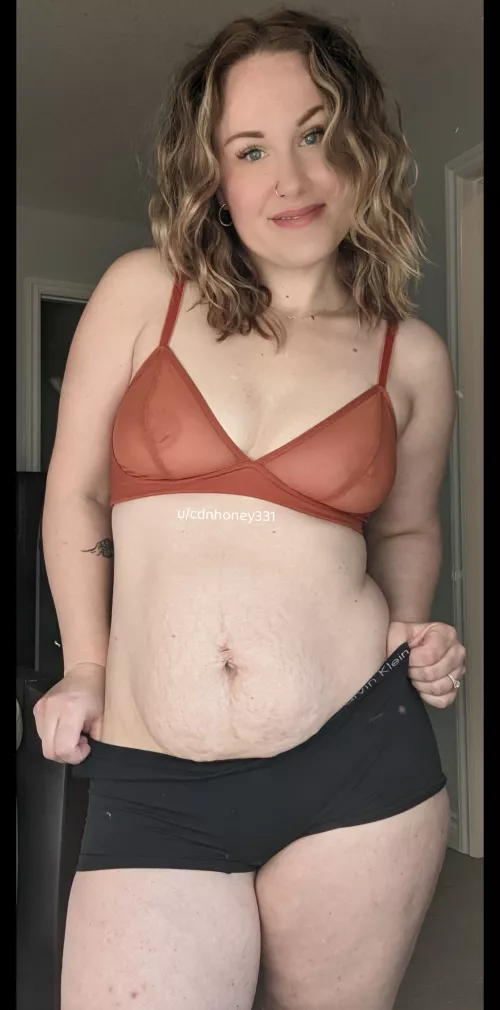 Hope you don't mind a mombod and boyshorts 😘💋