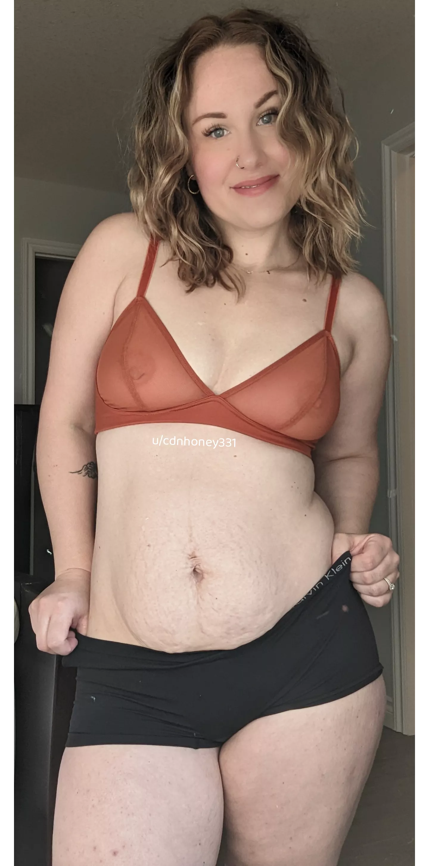 Hope you don't mind a mombod and boyshorts 😘💋