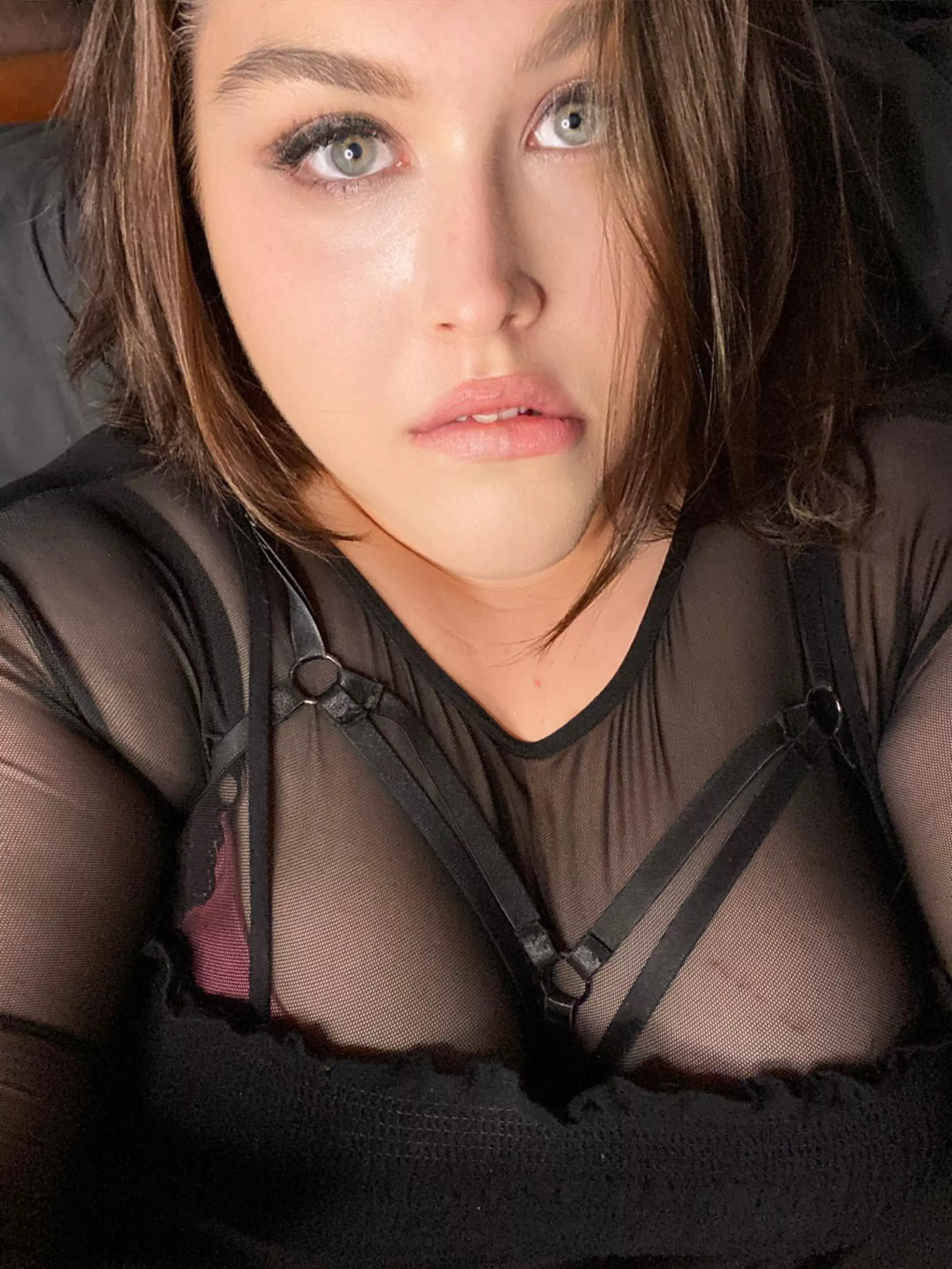 Hungry? So am I! Come feed me and we can fat chat together!