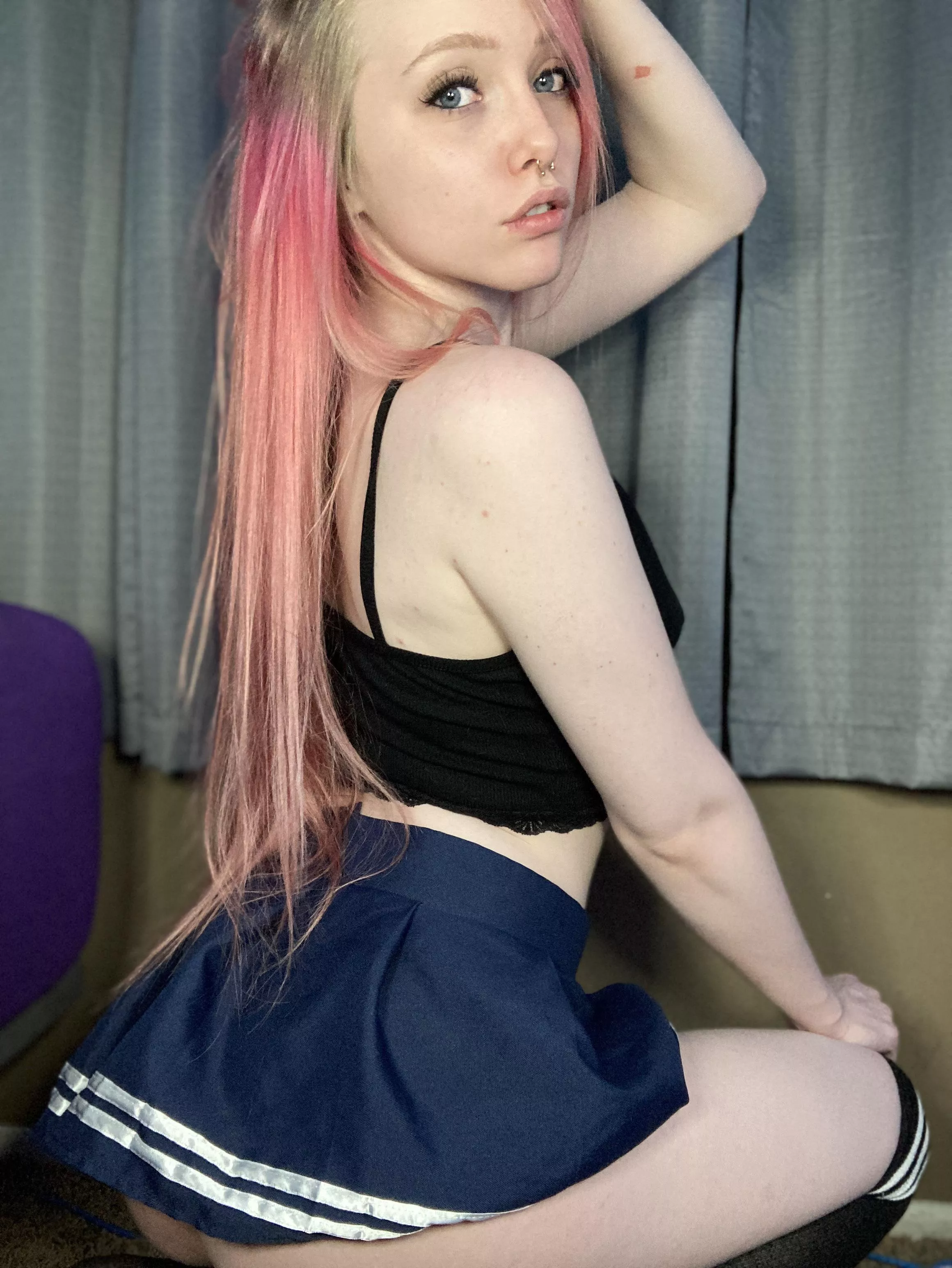 I like my outfit, do you?☺️