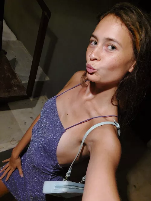 I never wear a bra😈