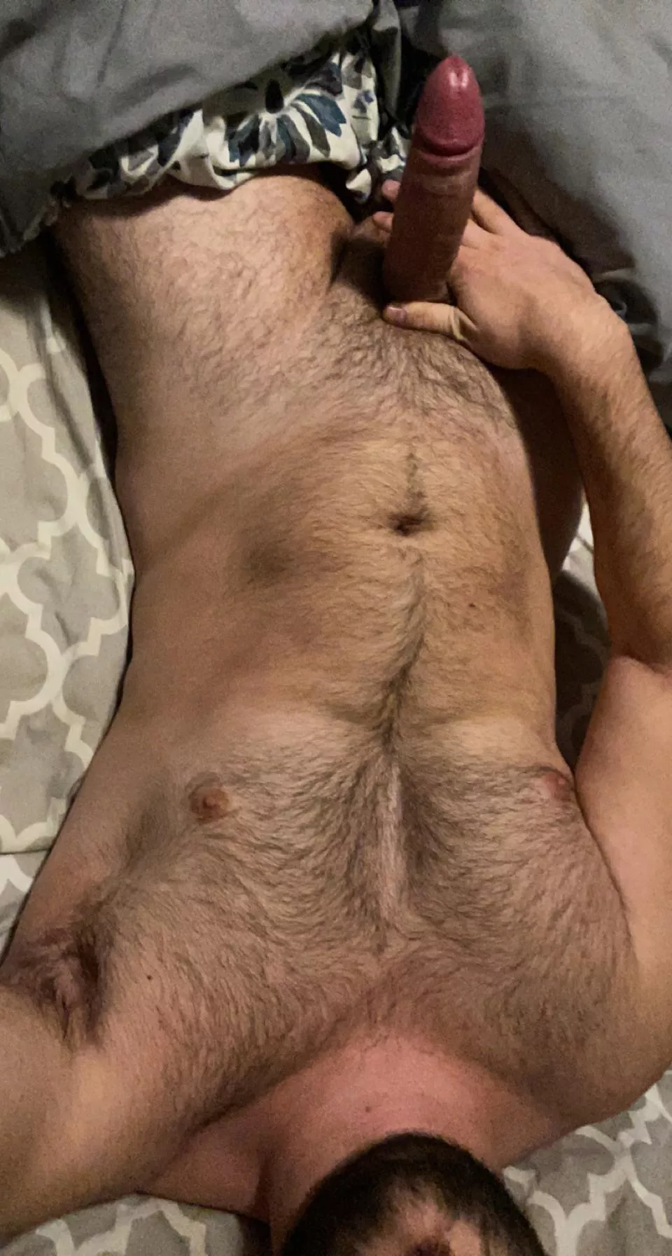 It’s snowing outside so I’m not leaving my bed today