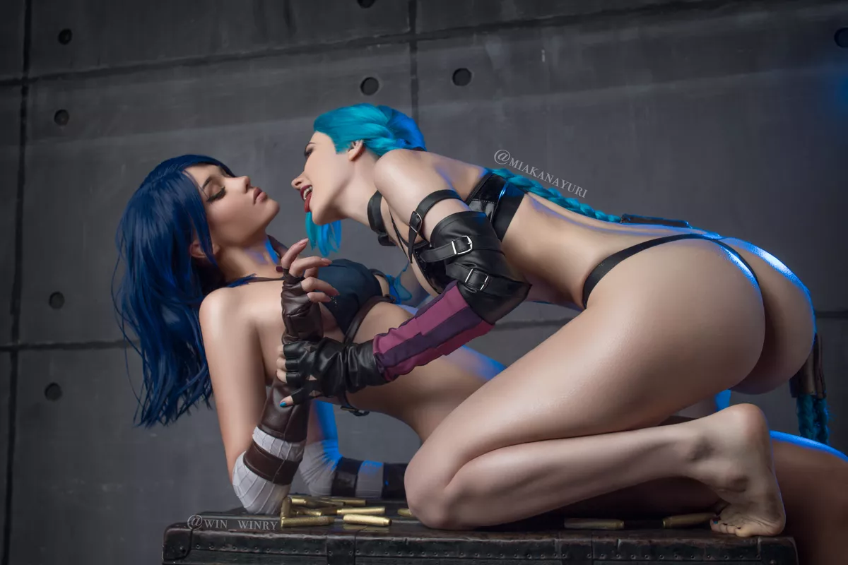 Jinx & Caitlyn by Miakanayuri & Win_Winry