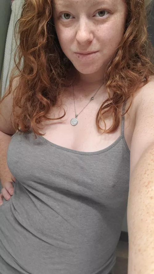 Just woke up. Goodmorninggg. 🥰